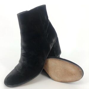 VINCE Booties👢—Blakley Grey Velvet Block Heel Booties, Size 8